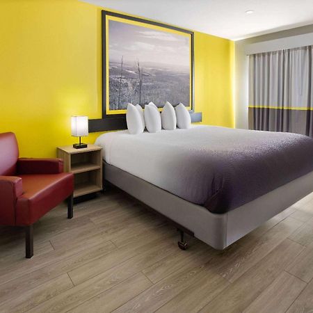 Super 8 By Wyndham Hazleton Motel Dış mekan fotoğraf