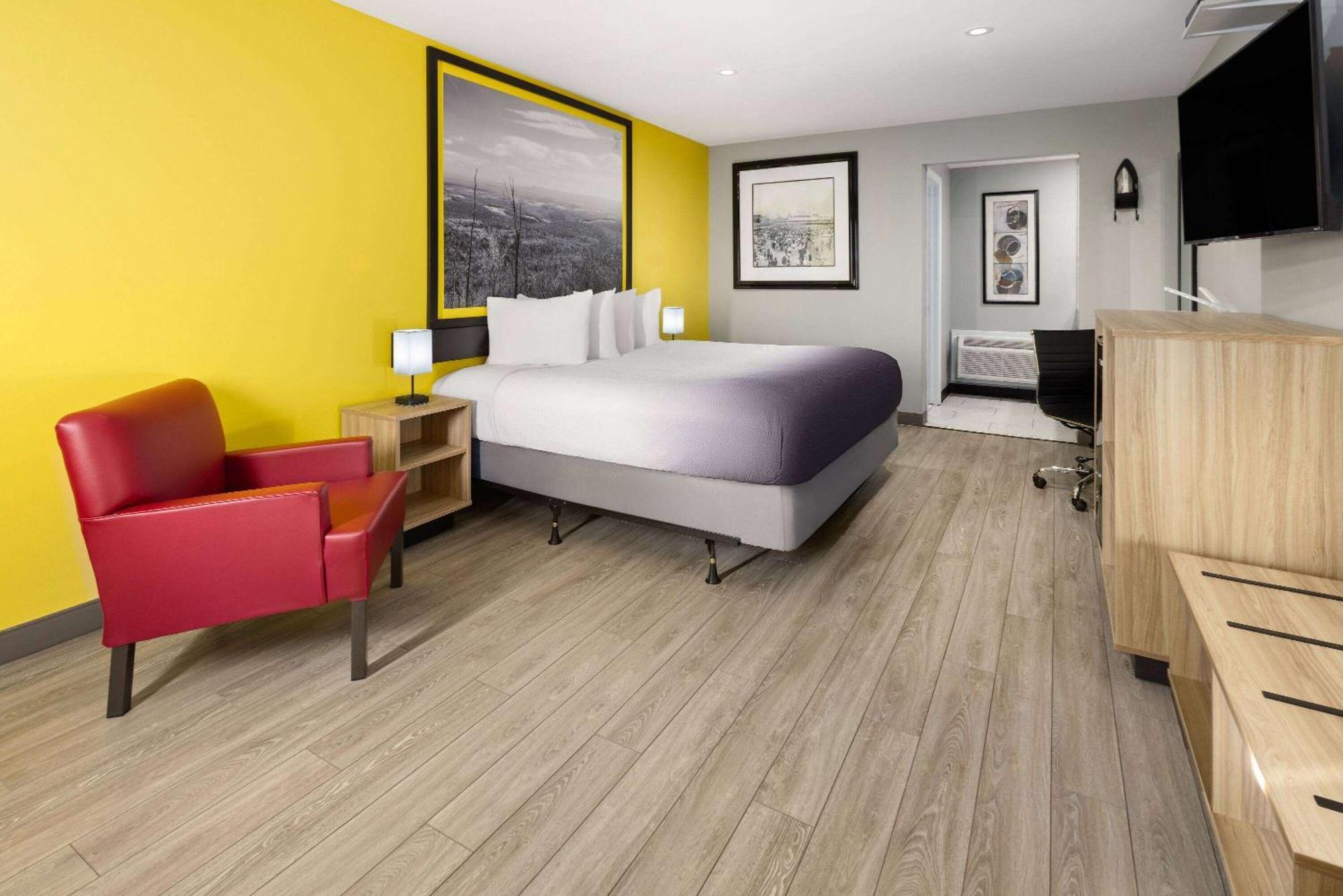 Super 8 By Wyndham Hazleton Motel Dış mekan fotoğraf